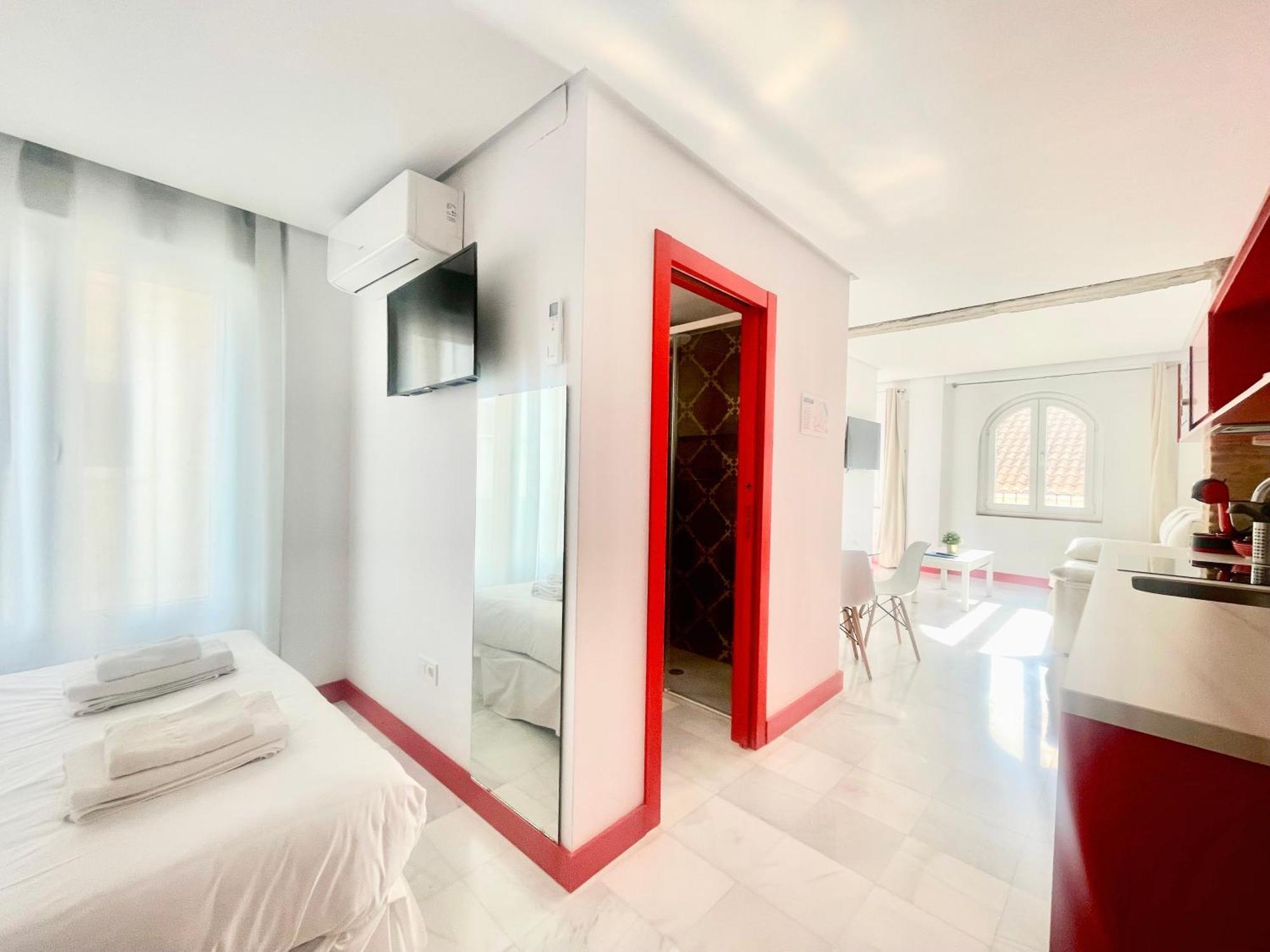 Philippe'S Home Triana Con Terraza Севилья Экстерьер фото