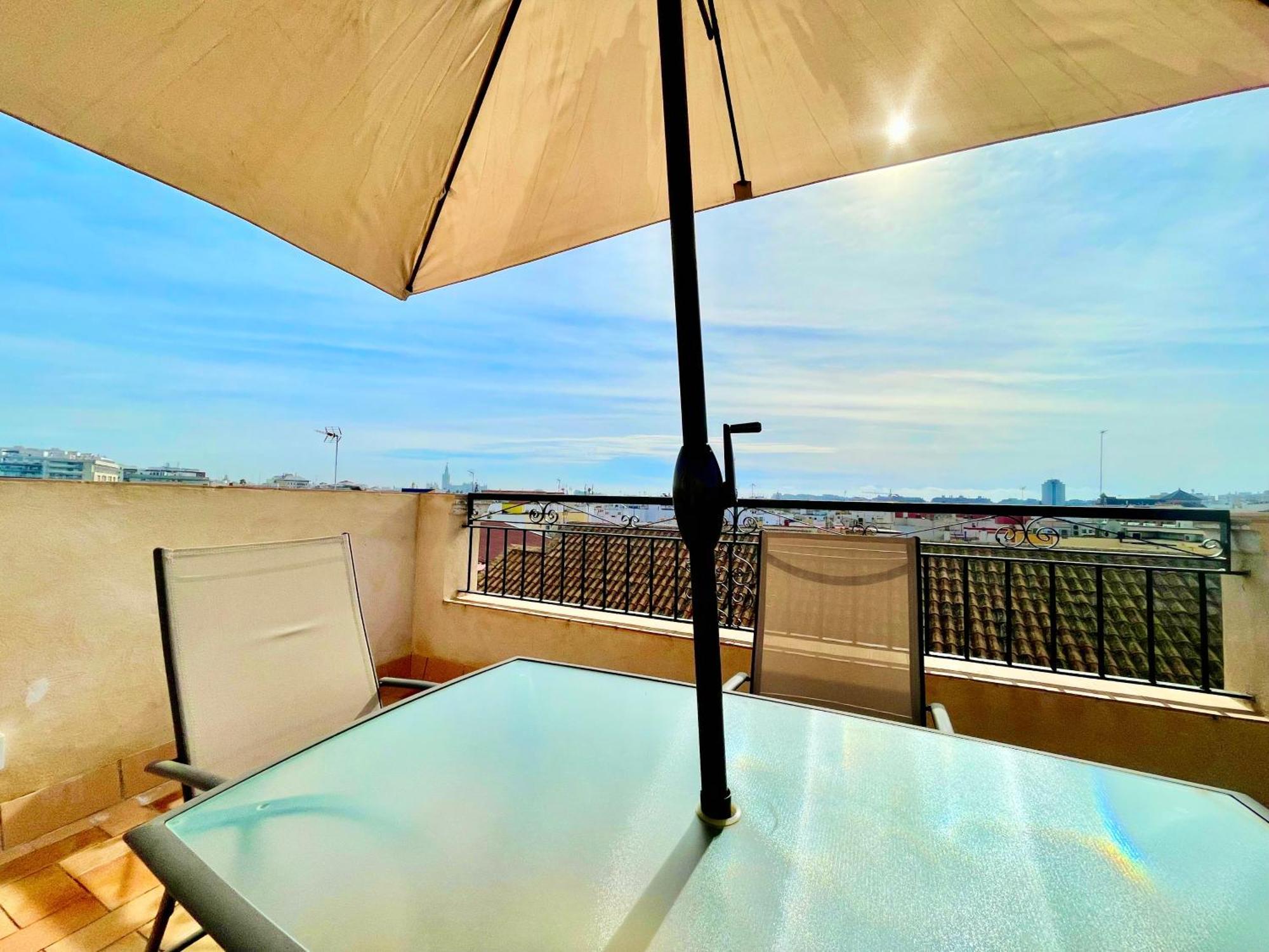 Philippe'S Home Triana Con Terraza Севилья Экстерьер фото
